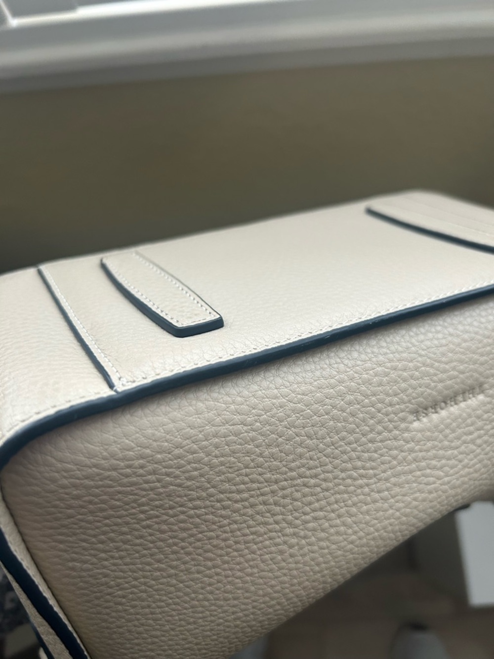 The Horse Oat Pebbled Leather Shoulder Bag with Black Trim - Picture 5 of 5